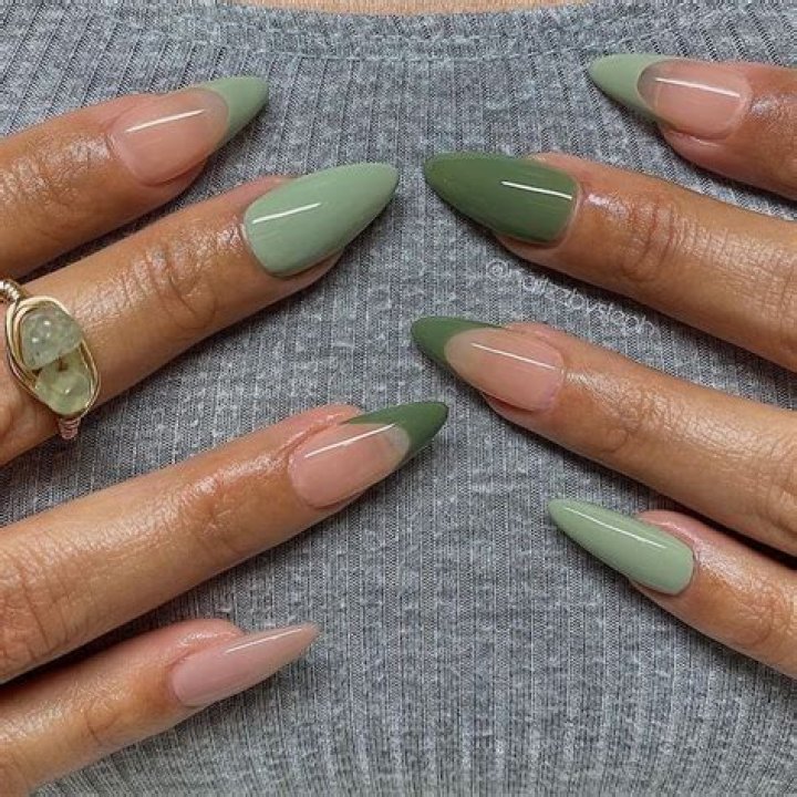 What do green nails mean on a girl?