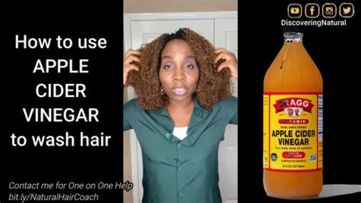 What does apple cider vinegar do to hair follicles?