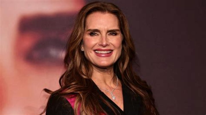 What does Brooke Shields do to her eyebrows?