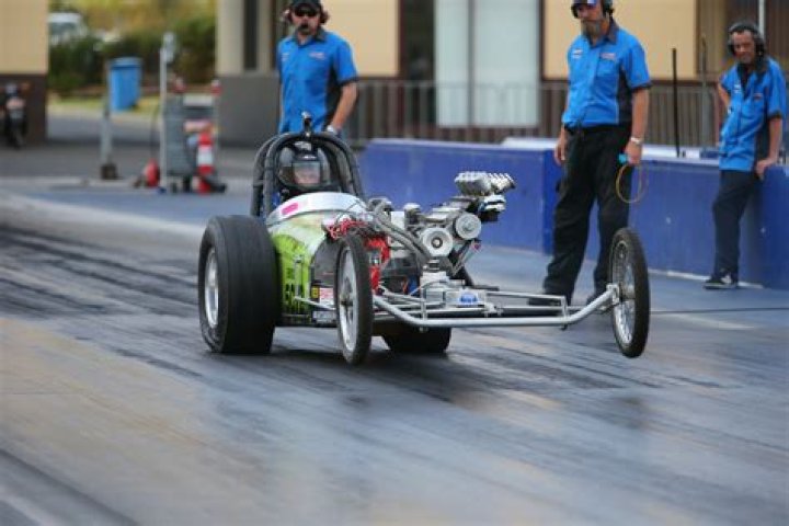 What does et stand for in drag racing?