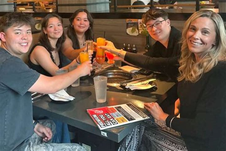 What does Jon Misch do?