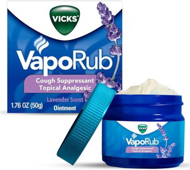What does Vicks Vapor Rub do on your feet?