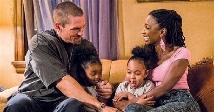 What happens to Kev and Veronica's babies?