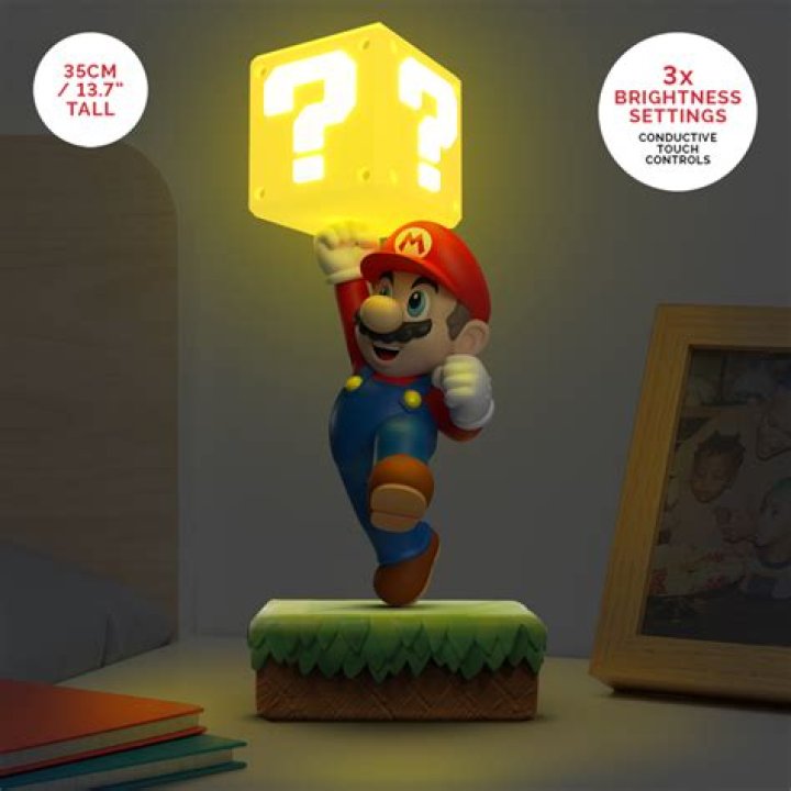What happens when you light the darkness lamp Mario Party?