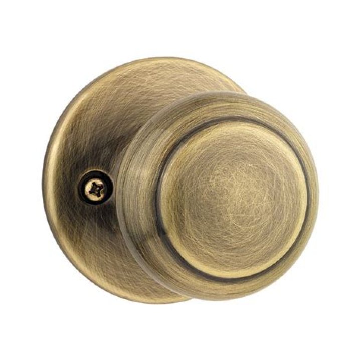 What is a dummy door knob?