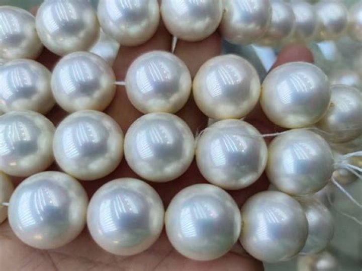 What is a South Sea pearl?