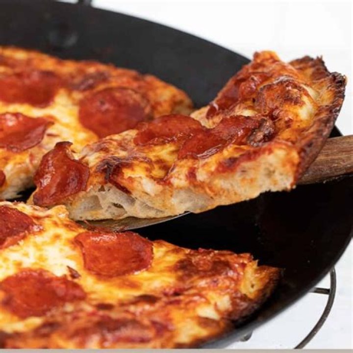 What is pan Style pizza?
