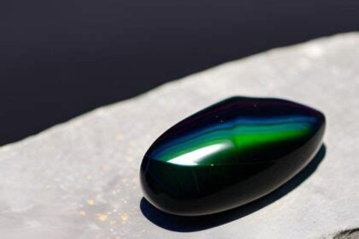 What is rainbow obsidian?