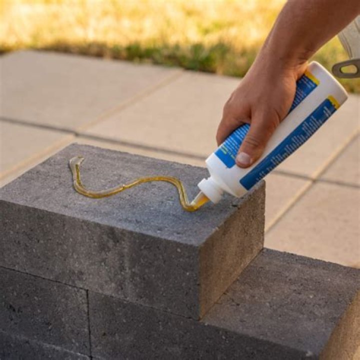 What is the best adhesive for concrete?