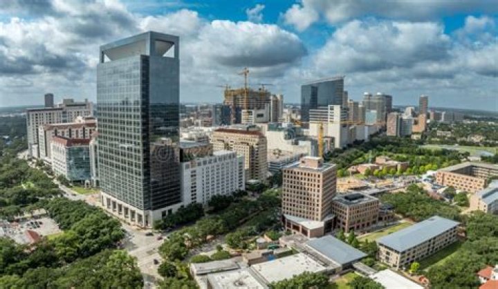 What is the biggest medical center in the world?