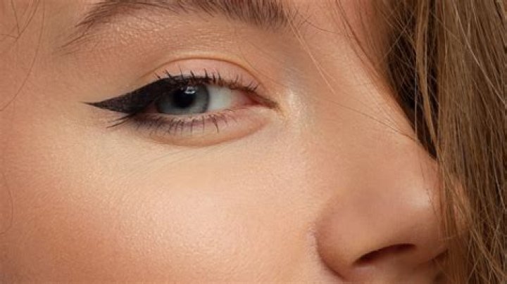 What is the difference between gel and cream eyeliner?