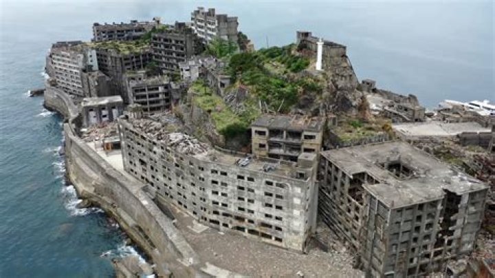 What is the largest abandoned building?