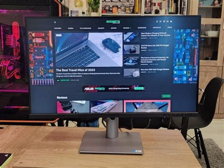 What is the lifespan of a flat screen TV?