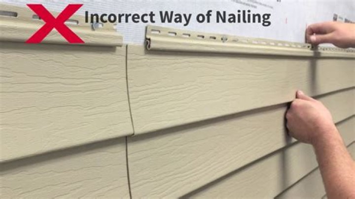 What is the maximum spacing of the nailing on a vinyl siding panel?