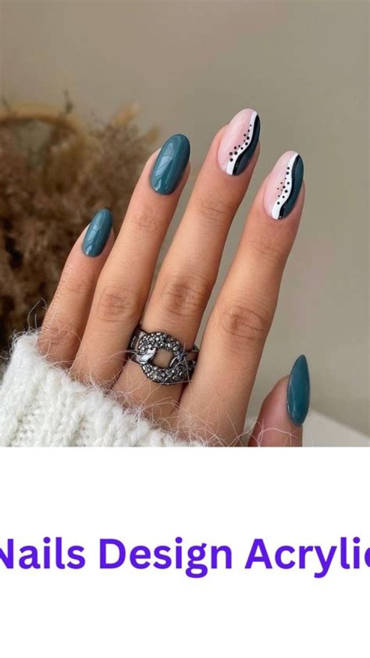 What is the most popular nail shape for 2022?