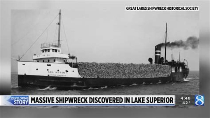 What is the oldest ship on the Great Lakes?