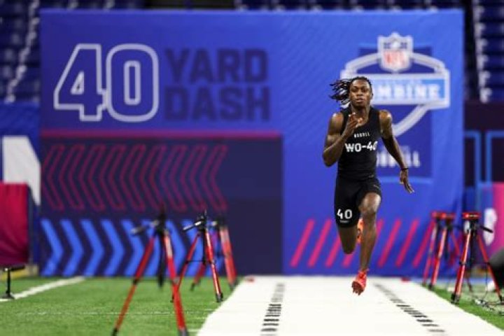 What is tyreek Hill's 40-yard dash?