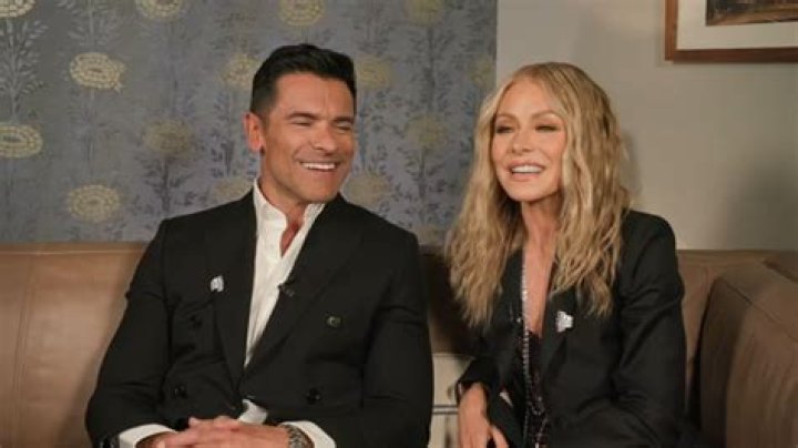 What is wrong with Mark Harmons leg?