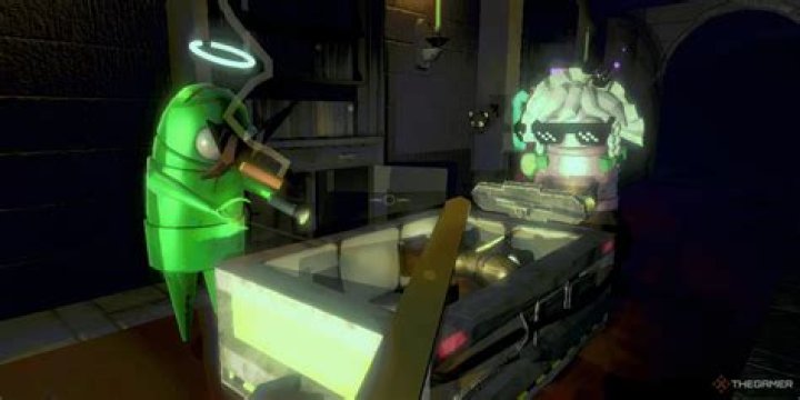 What item does Juliet keep in bed?