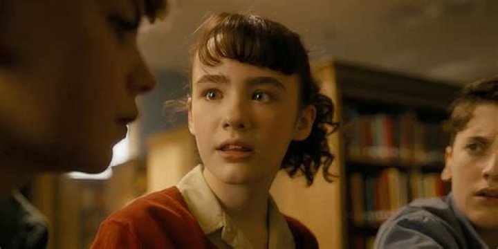 What made Ponyboy realize at last that Darry loved him?