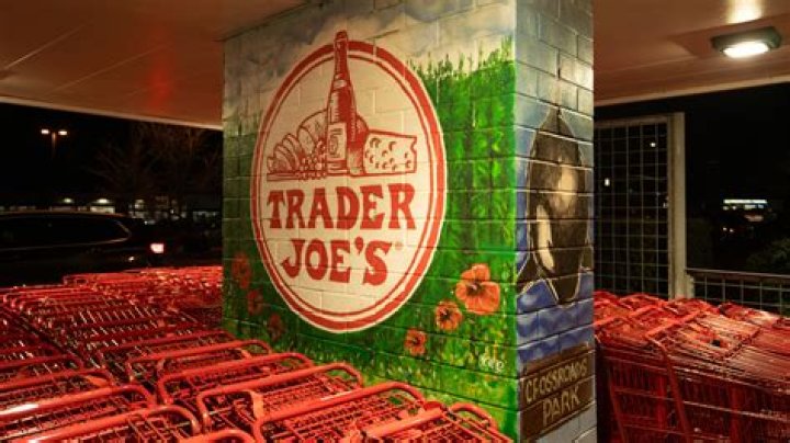 What makes Trader Joe's so popular?