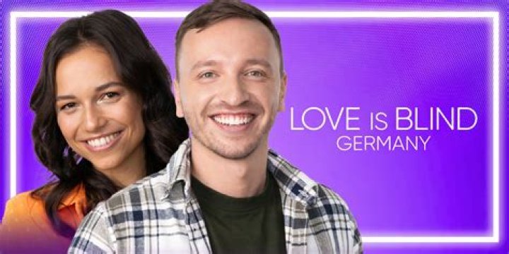 What nationality is Mallory from Love Is Blind?