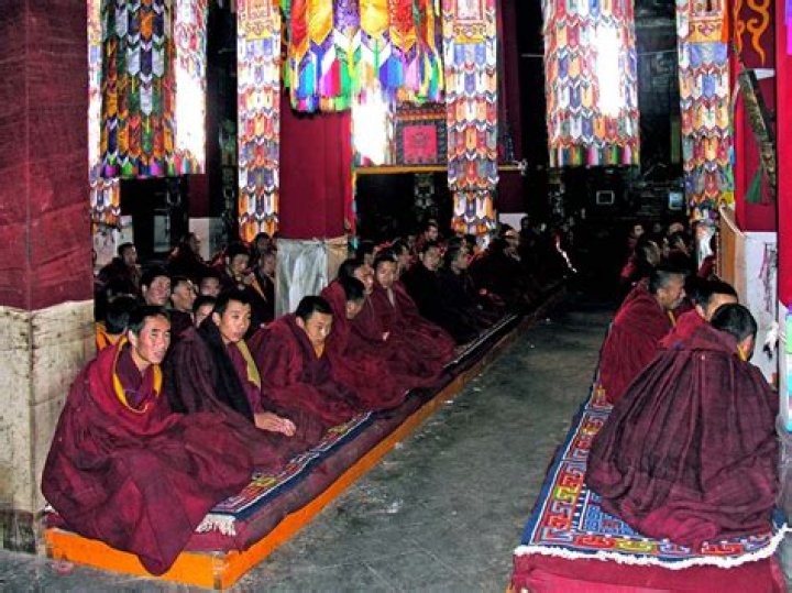 What religion are the Tibetans?