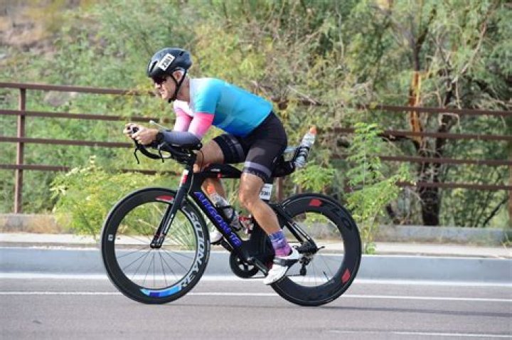 What should I do 2 days before triathlon?