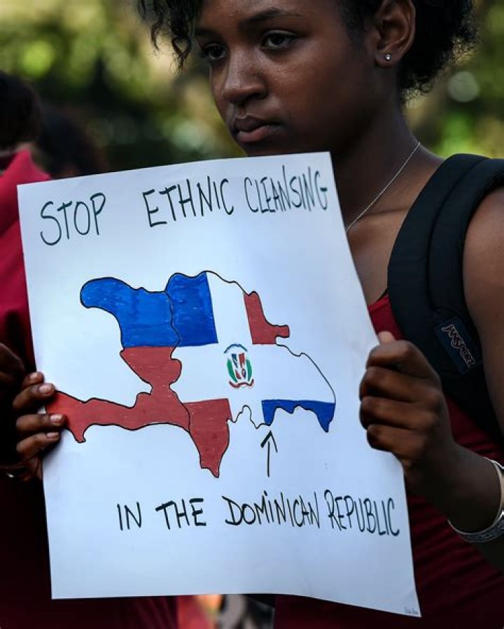 What should you tip in Dominican Republic?