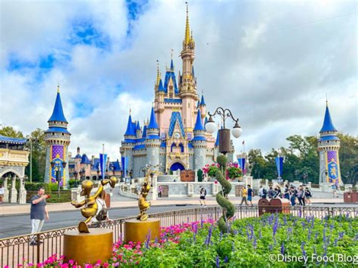 What's the biggest Disney World park?