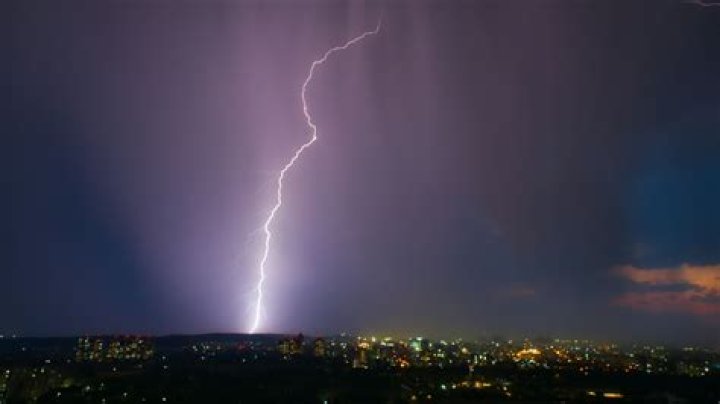 What's the longest thunderstorm ever recorded?