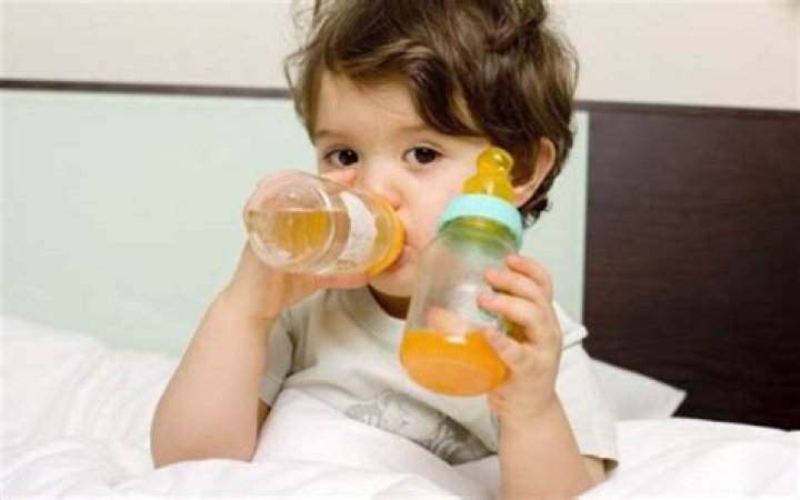 When can a baby have apple juice?