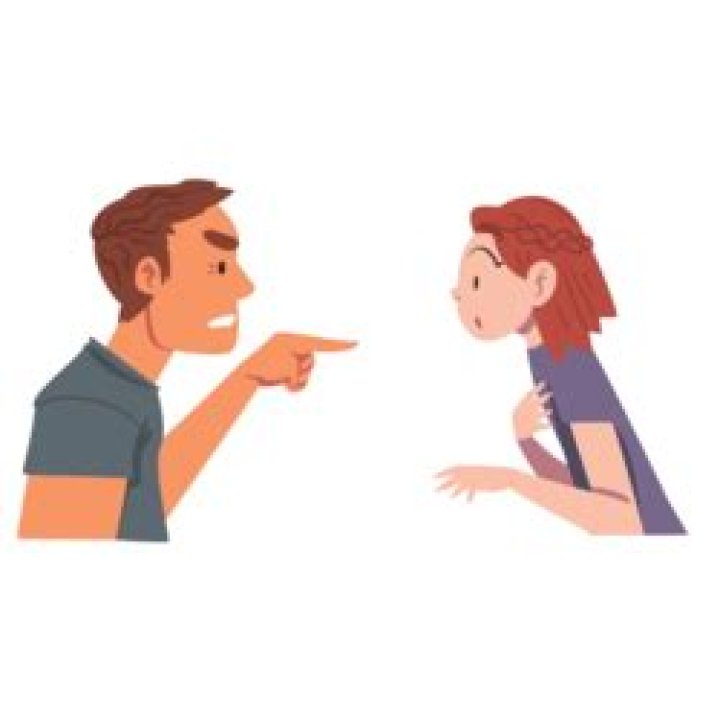 When do narcissists start to devalue?