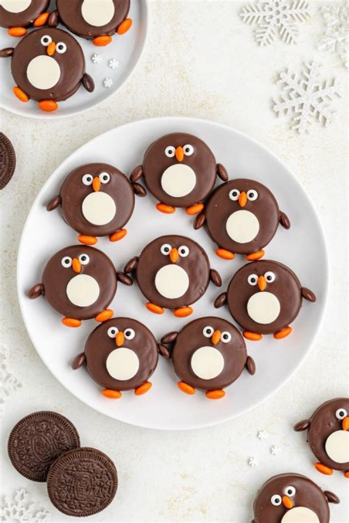 When were Penguin biscuits first made?