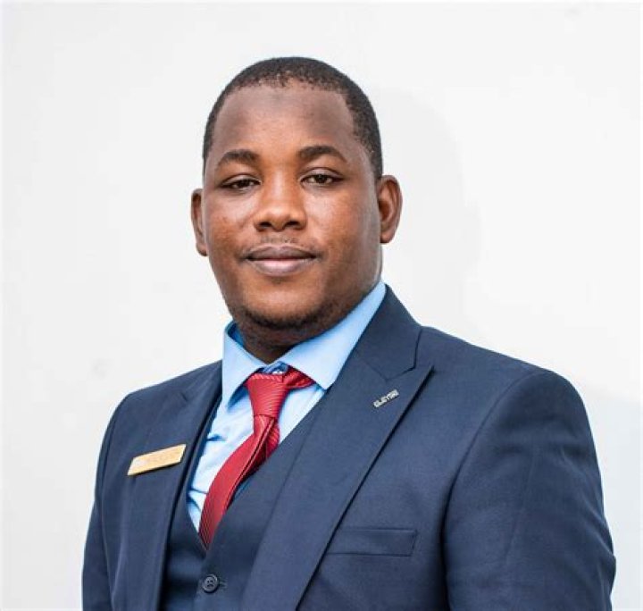 Where does Amadou grow?