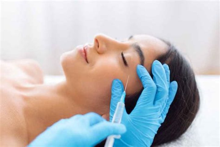 Which is better IPL or microneedling?