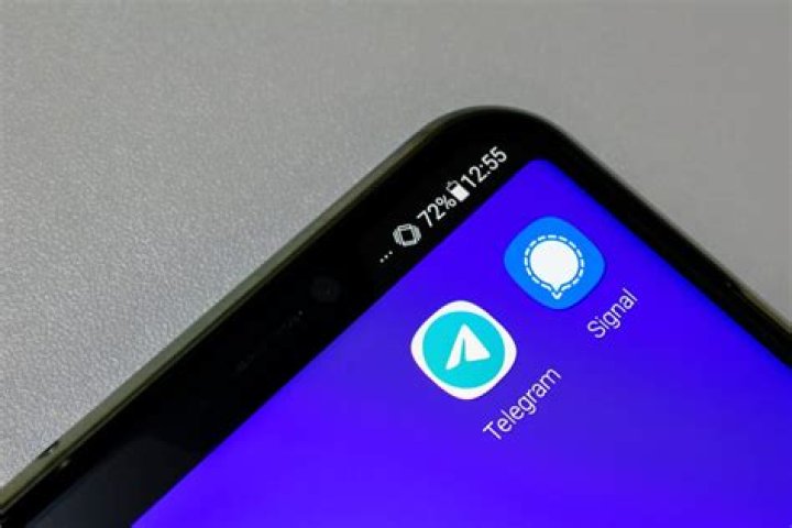 Which is more secure Signal or Telegram?