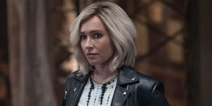 Who attacked Gale in Scream 4?