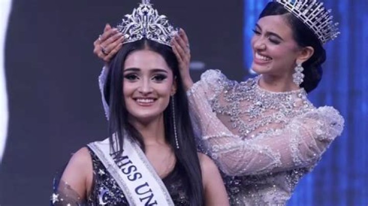 Who can participate in Miss Universe?