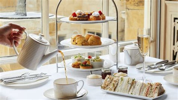 Who drinks tea in the UK?