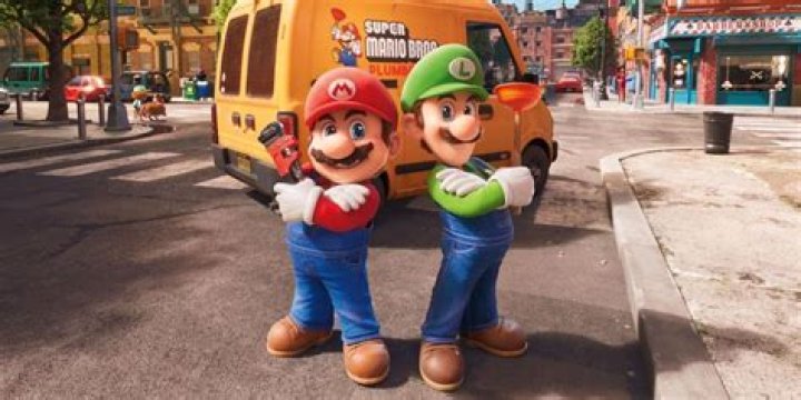 Who is cooler Mario or Luigi?