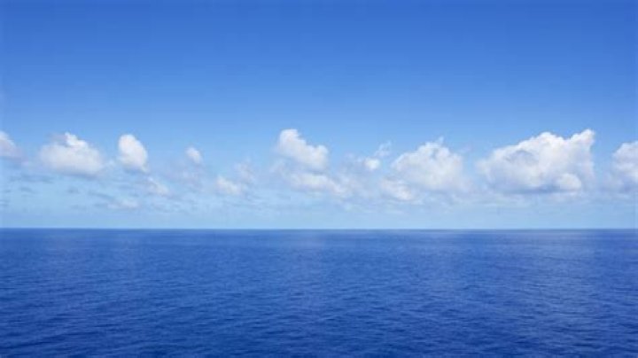 Who is Sinatra in Ocean's 13?