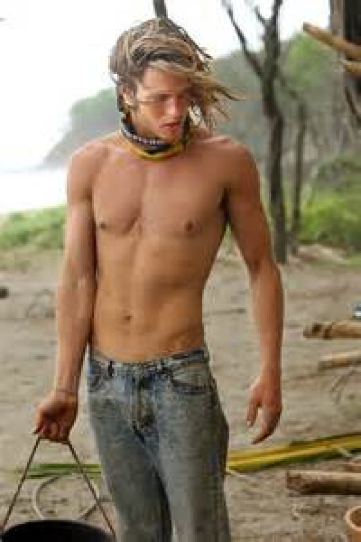 Who is the youngest Survivor winner?