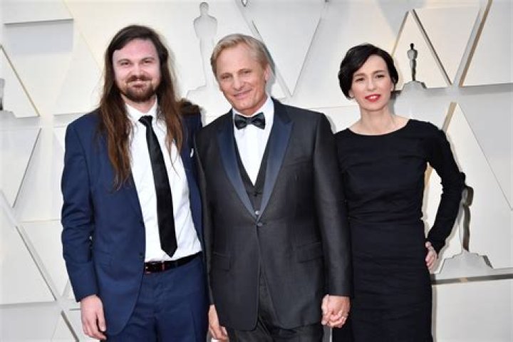 Who is Viggo Mortensen married to now?