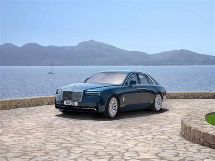 Who owns the highest number of Rolls-Royce in Nigeria?