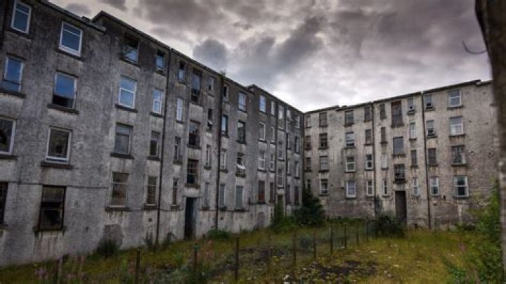 Why are flats in Scotland freehold?