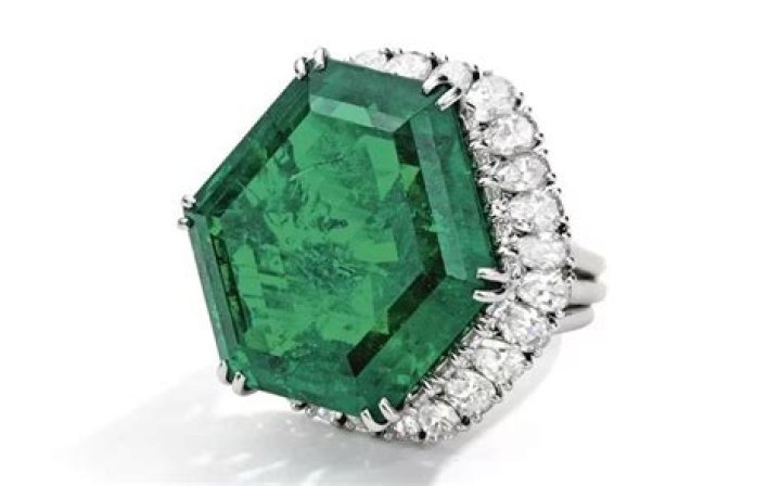 Why are raw emeralds so cheap?