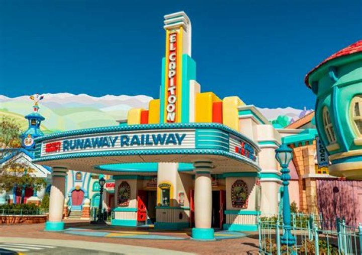 Why did Disneyland remove the Skyway?