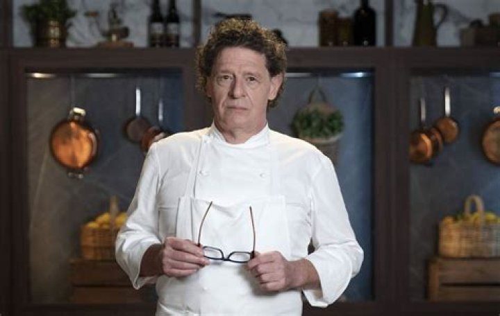 Why did Marco Pierre White give back Michelin stars?