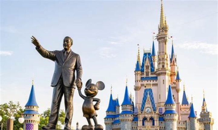 Why did the Magic Kingdom close at 4 30 today?